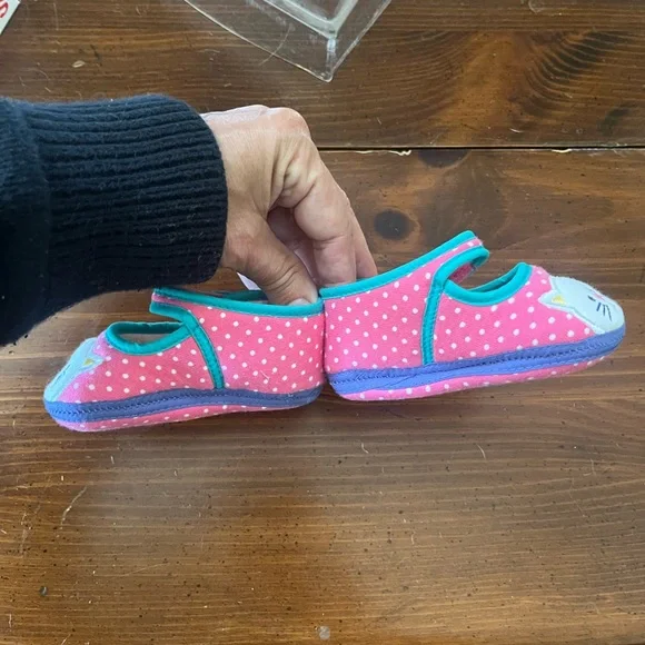 Gymboree Pink Mary Jane Baby Shoes with Teal Trim and Cat Face - Picture 7 of 11